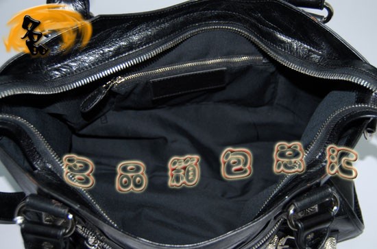 173084A  Balenciaga ҆μ MţƤ(jng)rŮ C܇ ɫ