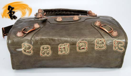 173084C  Balenciaga M(jn)ڸߙnţƤ(jng)rŮ ҆μ C(j)܇ yɫ