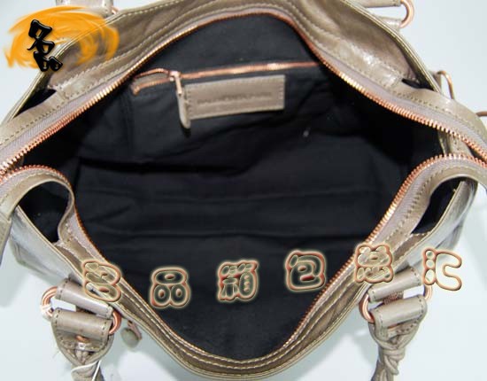 173084C  Balenciaga M(jn)ڸߙnţƤ(jng)rŮ ҆μ C(j)܇ yɫ