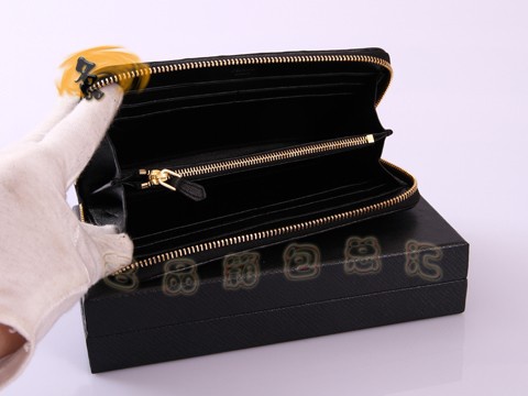 1M0506 Prada¿ްƤX PradaX _(d)LXA PradaŮ ɫ