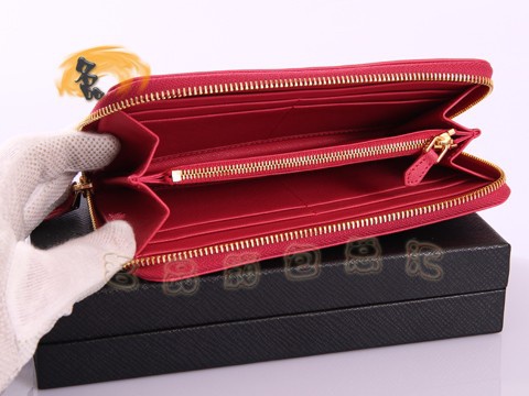 1M0506 Prada¿ PradaʮּyţƤX _(d)LXA PradaX õtɫ