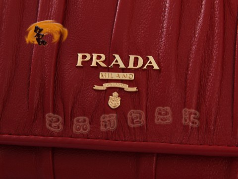 1M0176 Prada¿ƤްX PradaX _XA PradaŮ tɫ