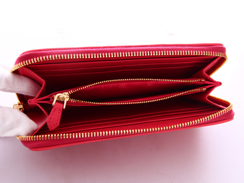 1M0506 Prada¿ X Prada܇X _(d)LXA õtɫ