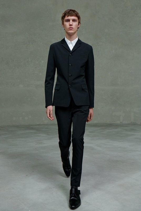 PRADA 2021ss DƷṩ