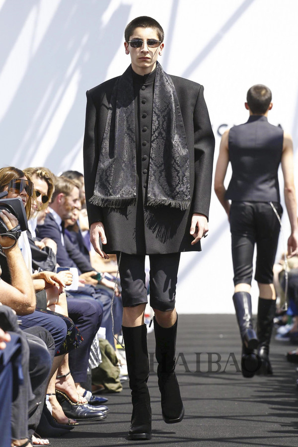 2017İbܣ (Balenciaga) b