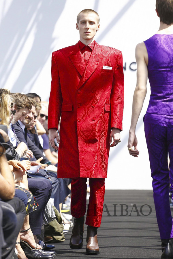 2017İbܣ (Balenciaga) b