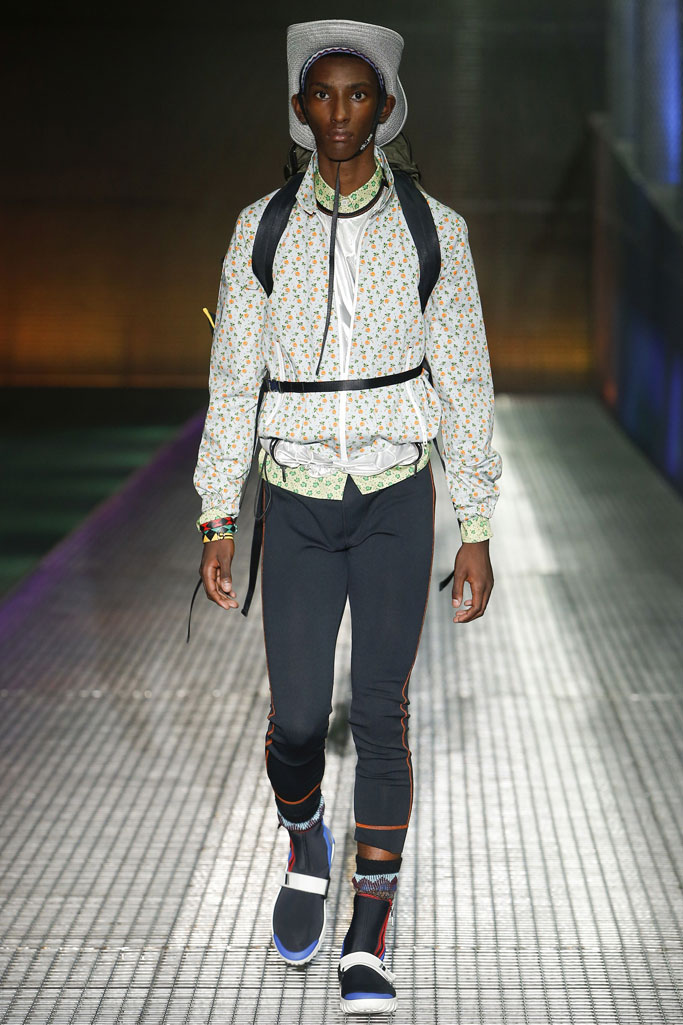 Prada 2017bаl(f)